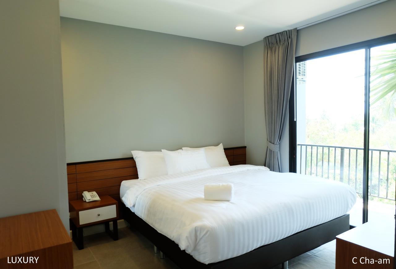 C Cha-Am Hotel Екстериор снимка