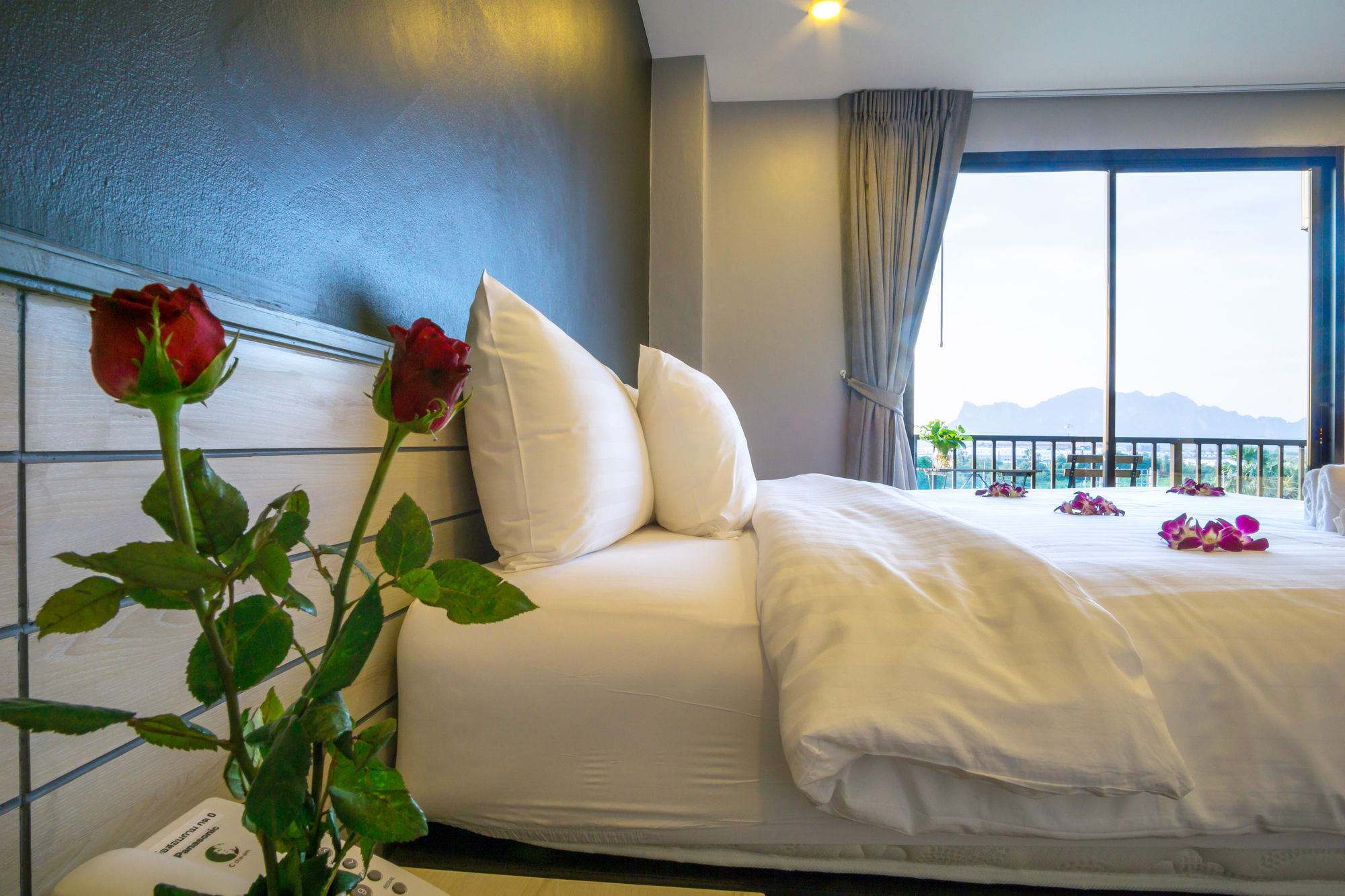 C Cha-Am Hotel Екстериор снимка