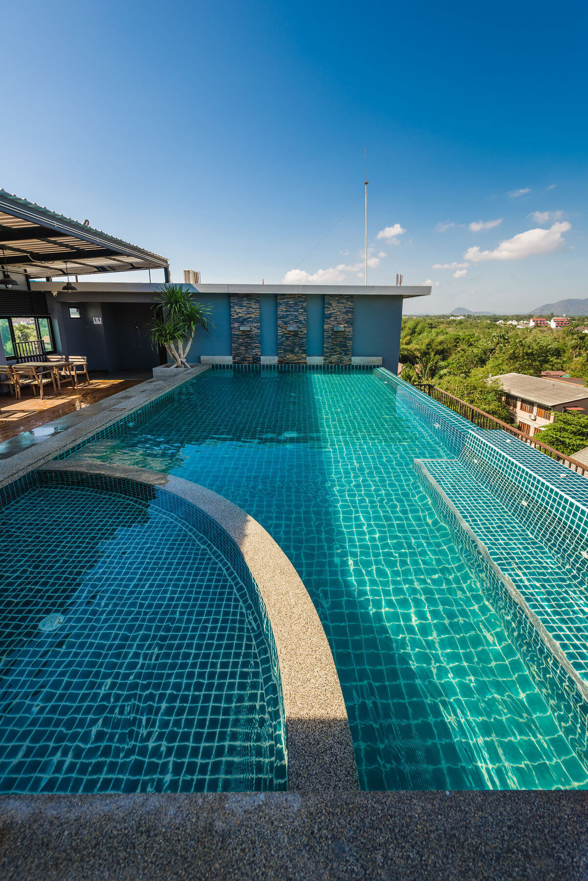 C Cha-Am Hotel Екстериор снимка
