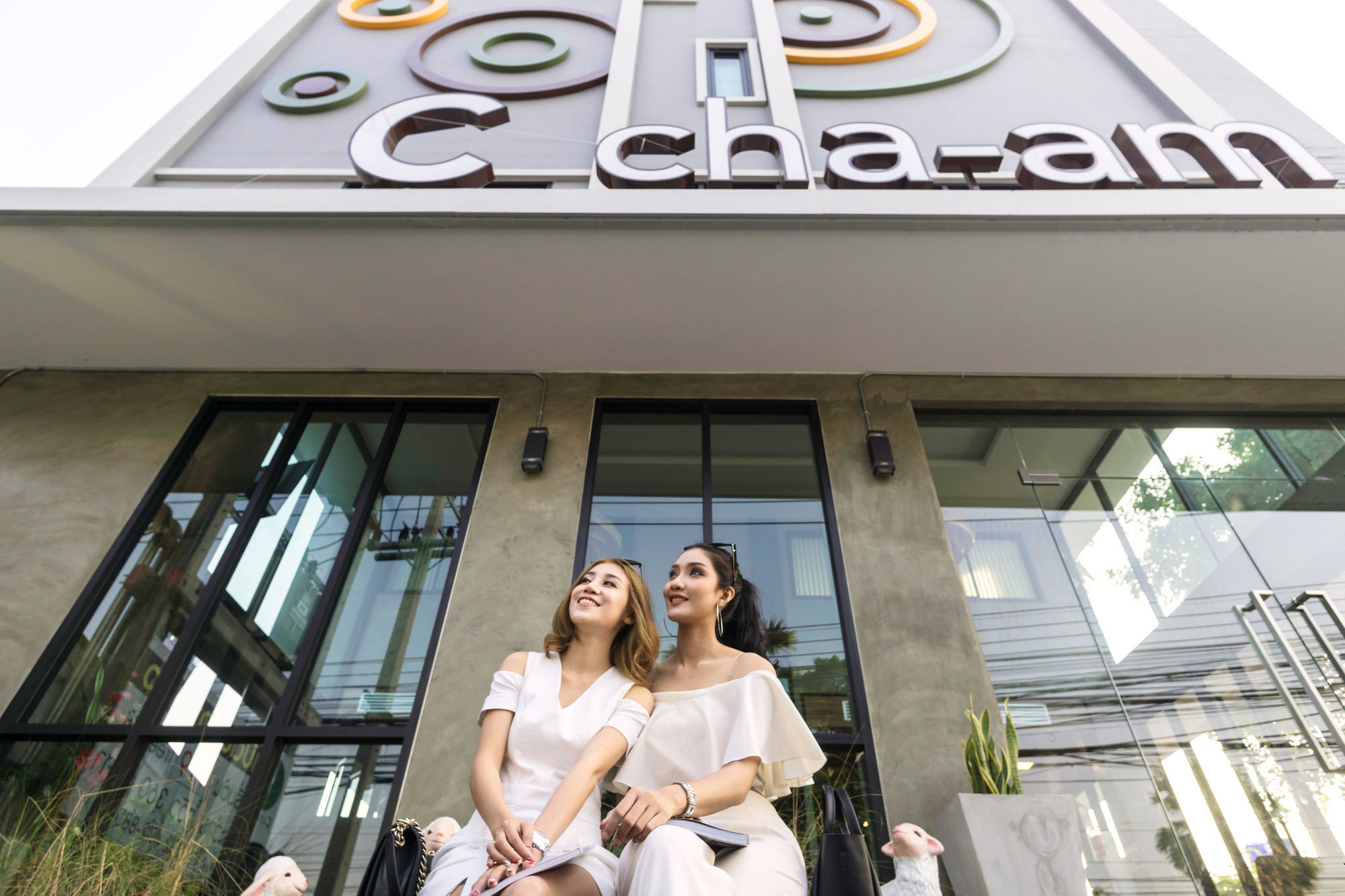 C Cha-Am Hotel Екстериор снимка